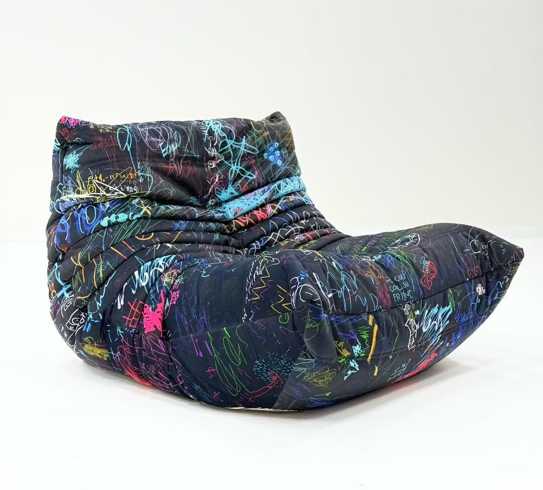 Graffiti Commemorative Edition Single Ducaroy Togo Chair