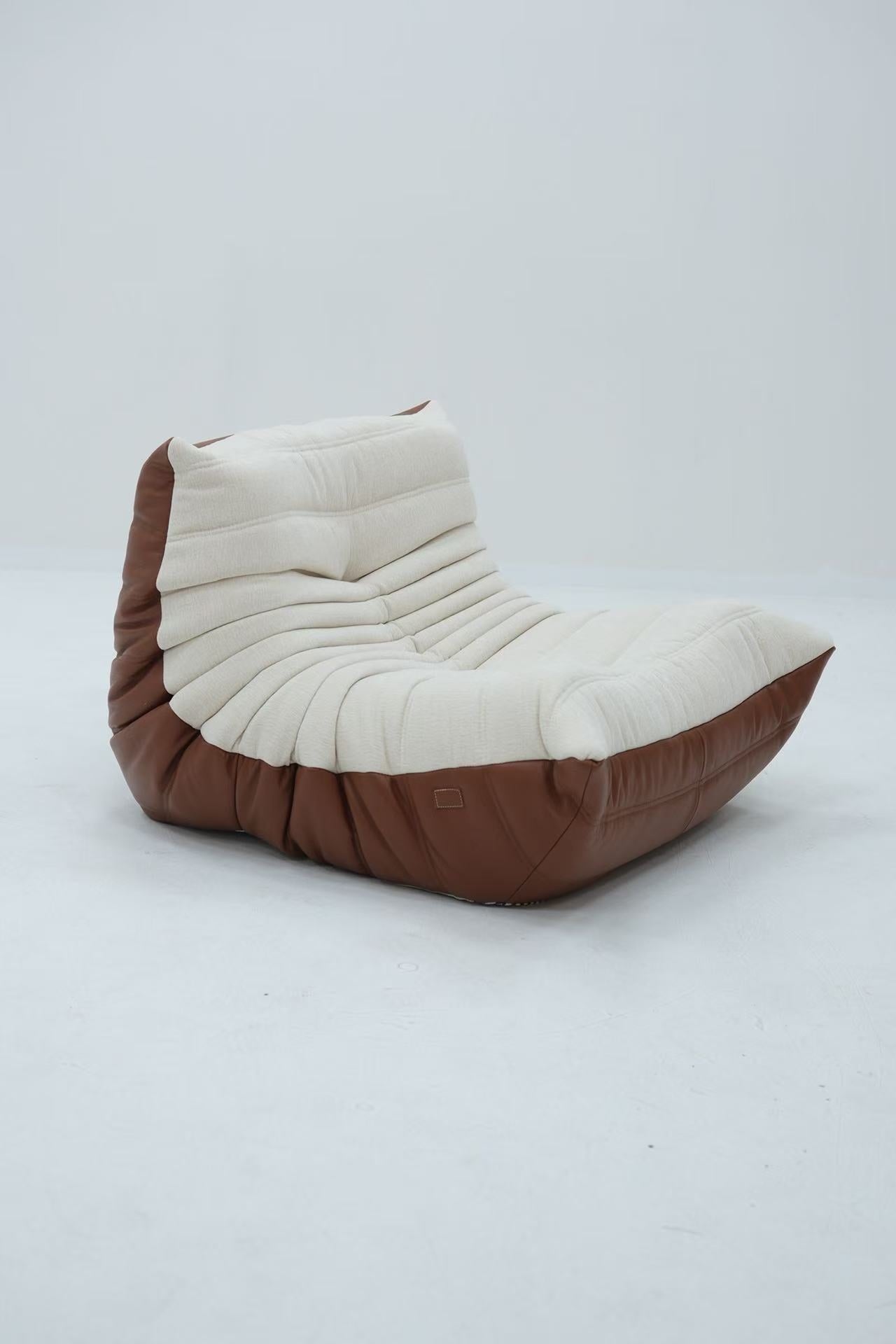 Single  Ducaroy Togo Boss Chair