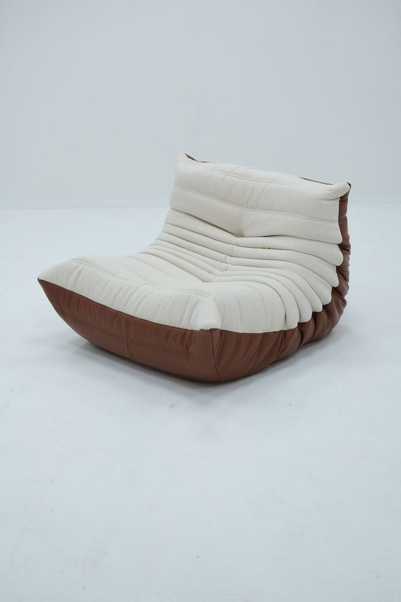 Single  Ducaroy Togo Boss Chair